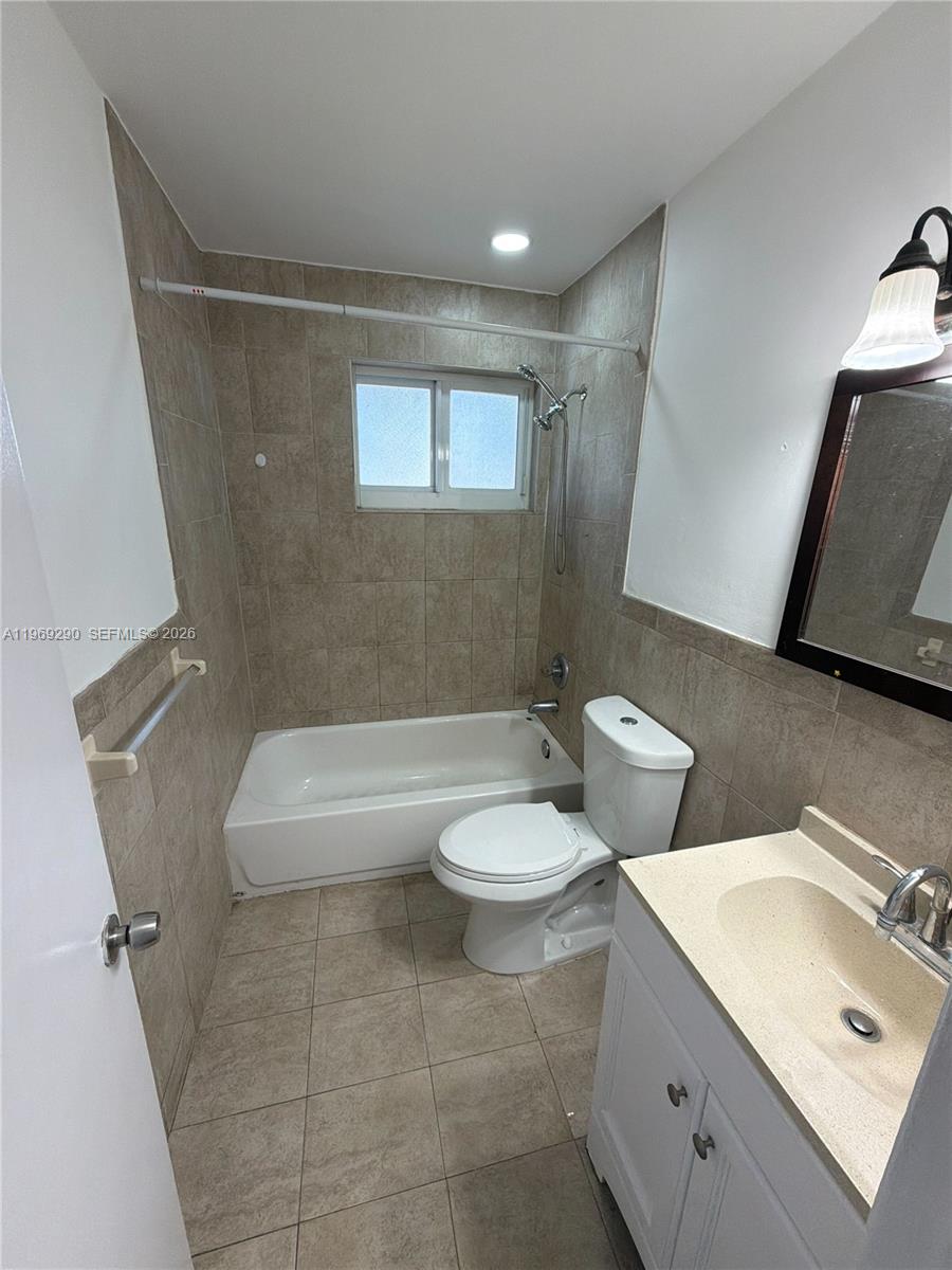 BLANTON PARK - Residential Lease