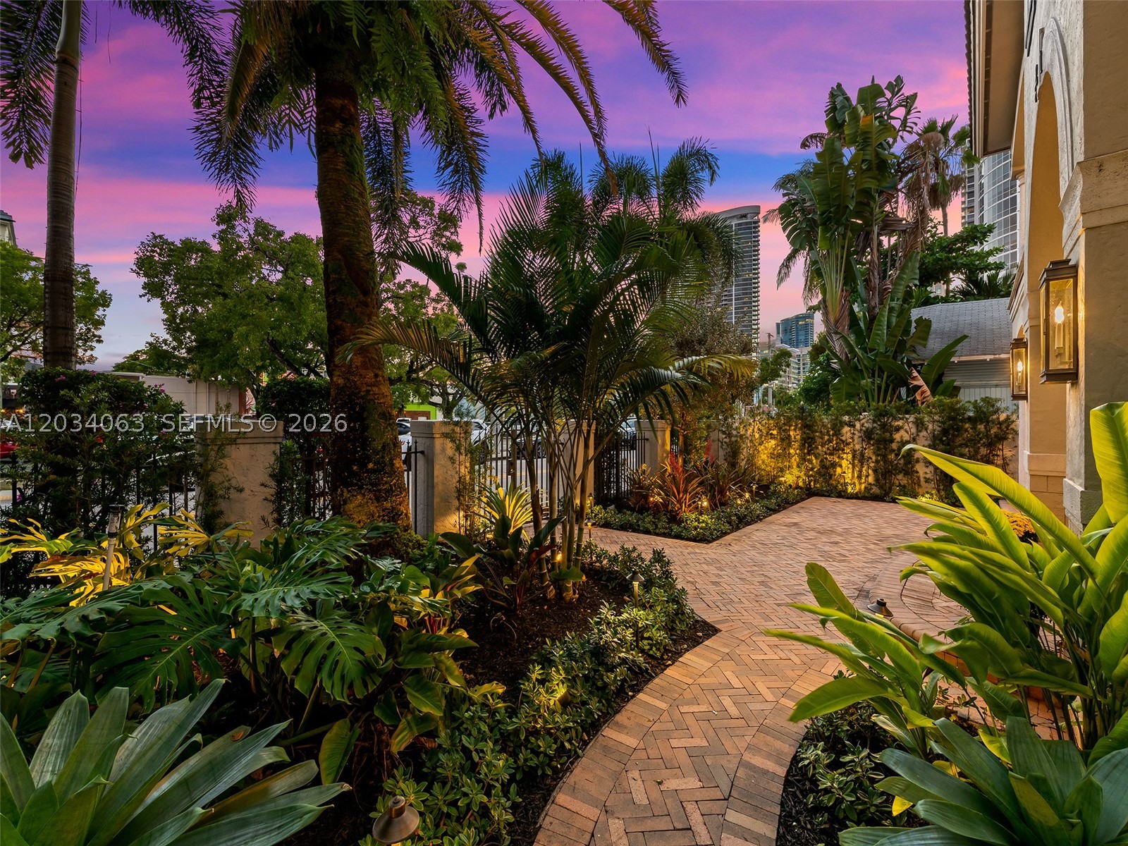 COLEE HAMMOCK - Residential Lease
