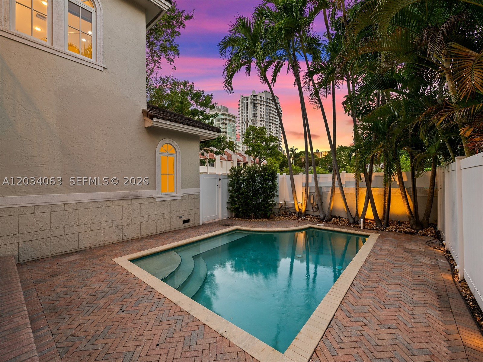COLEE HAMMOCK - Residential Lease