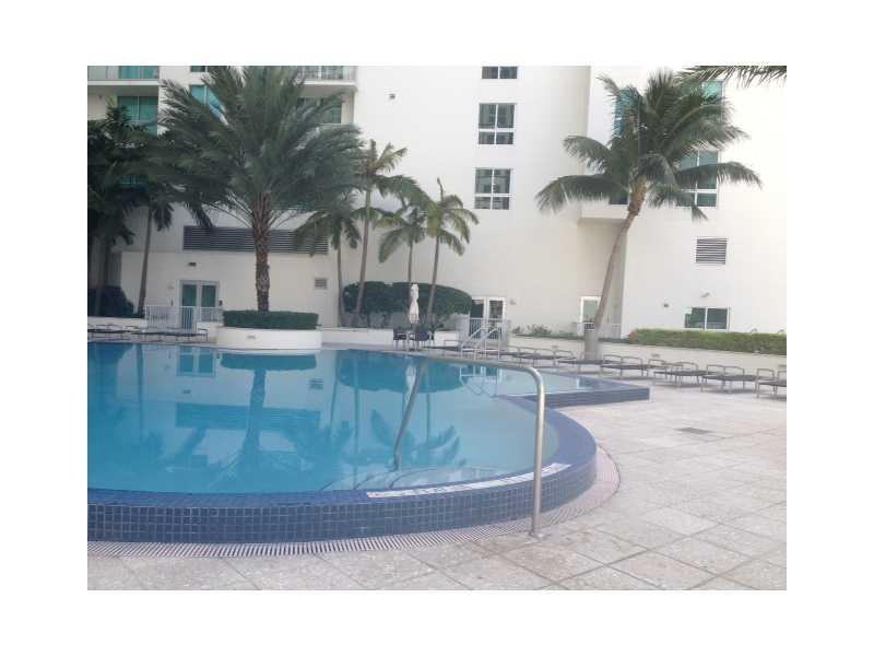 MET 1 CONDO - Residential Lease