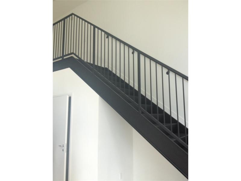 MET 1 CONDO - Residential Lease