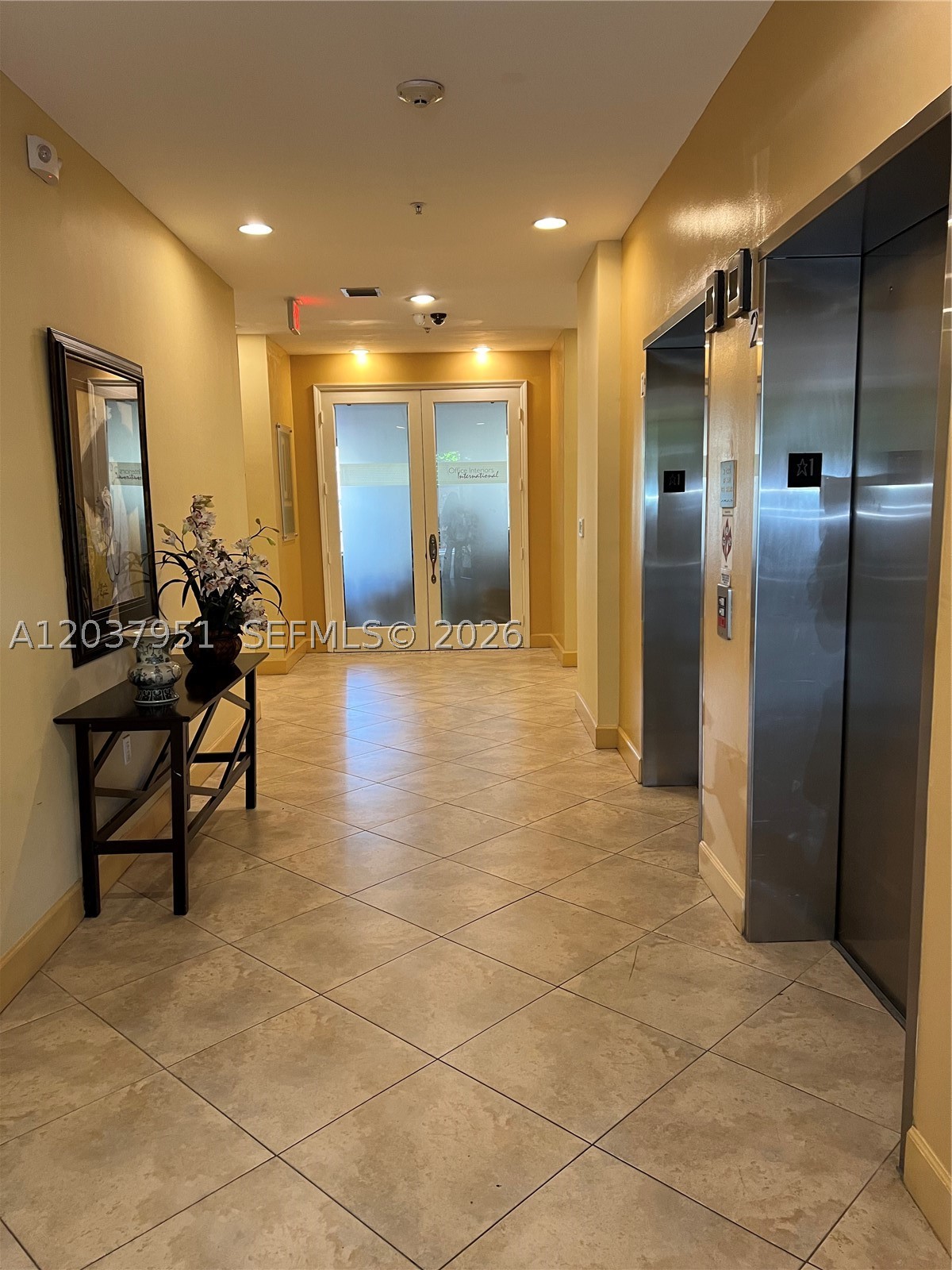 DIXIE GROVE RESIDENCES CO - Residential Lease