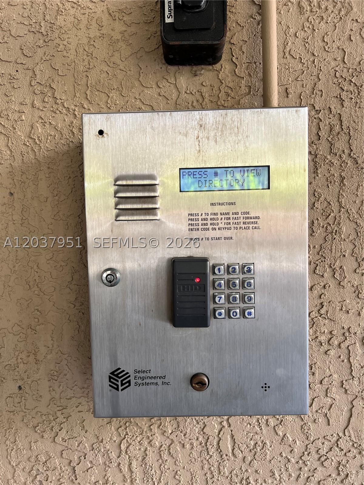 DIXIE GROVE RESIDENCES CO - Residential Lease