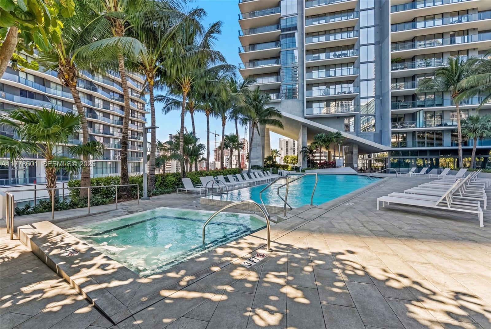 RISE CONDO - Residential