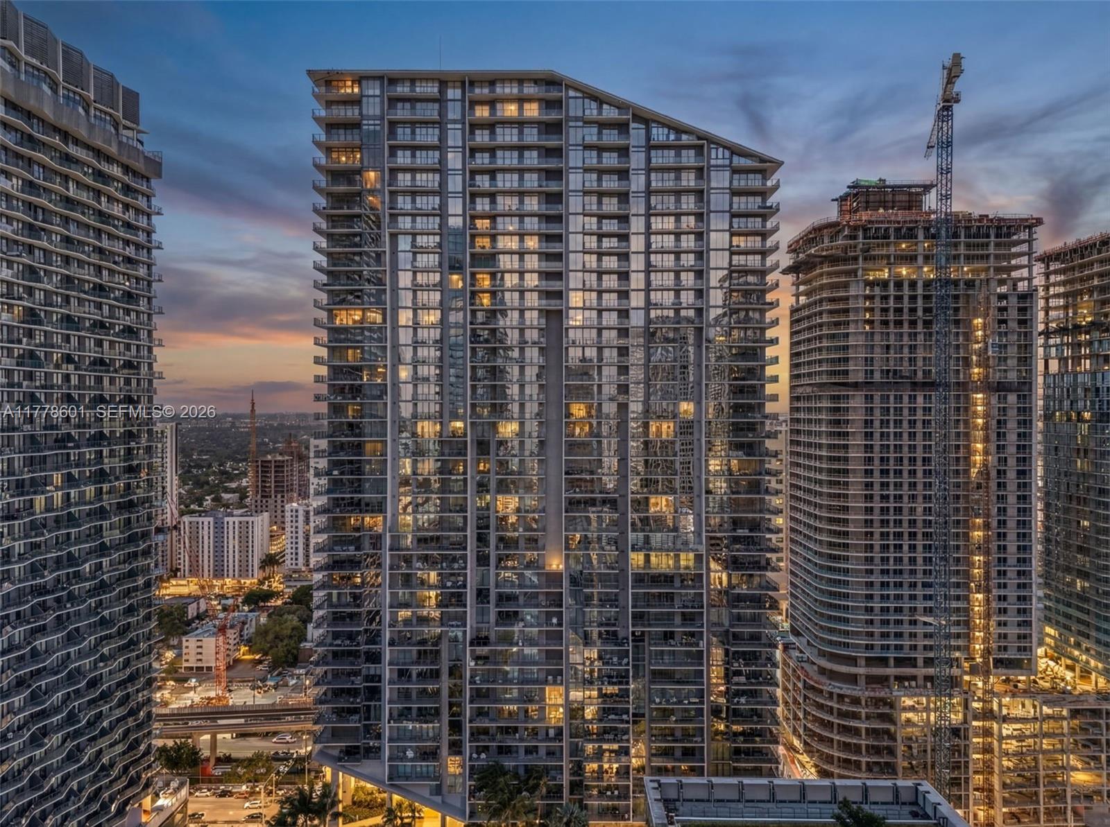 RISE CONDO - Residential