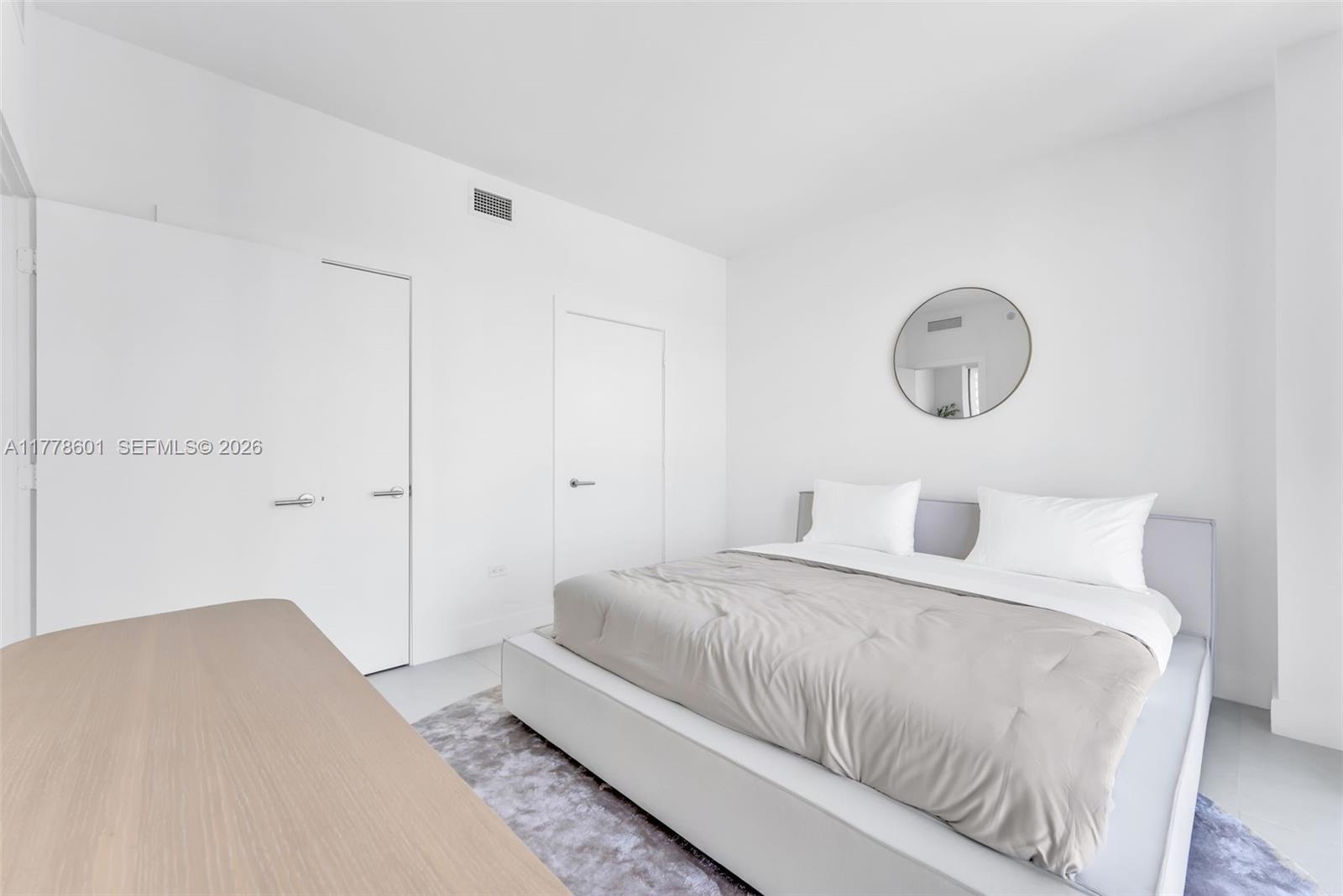 RISE CONDO - Residential