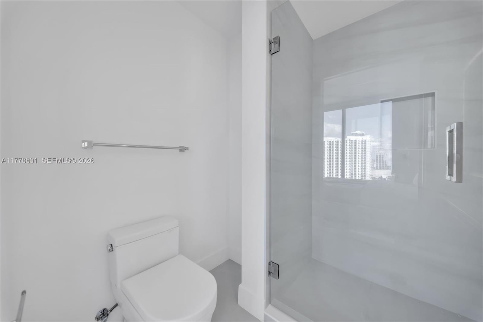 RISE CONDO - Residential