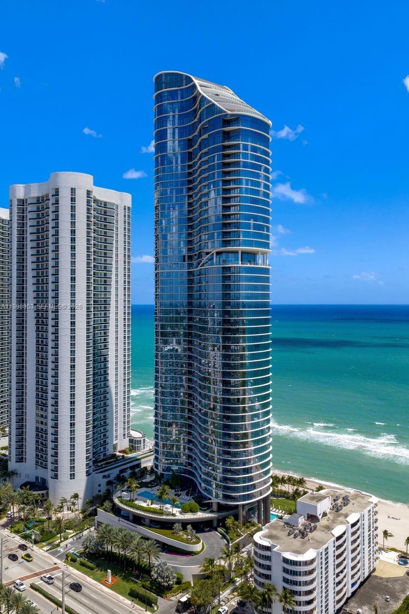 Ritz Carlton - Residential