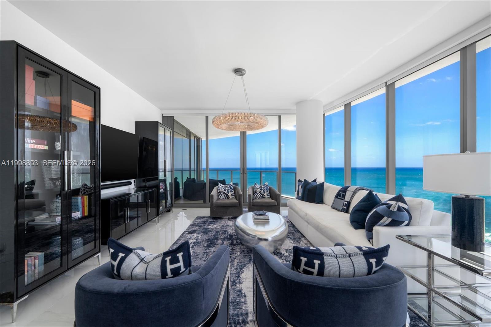Ritz Carlton - Residential