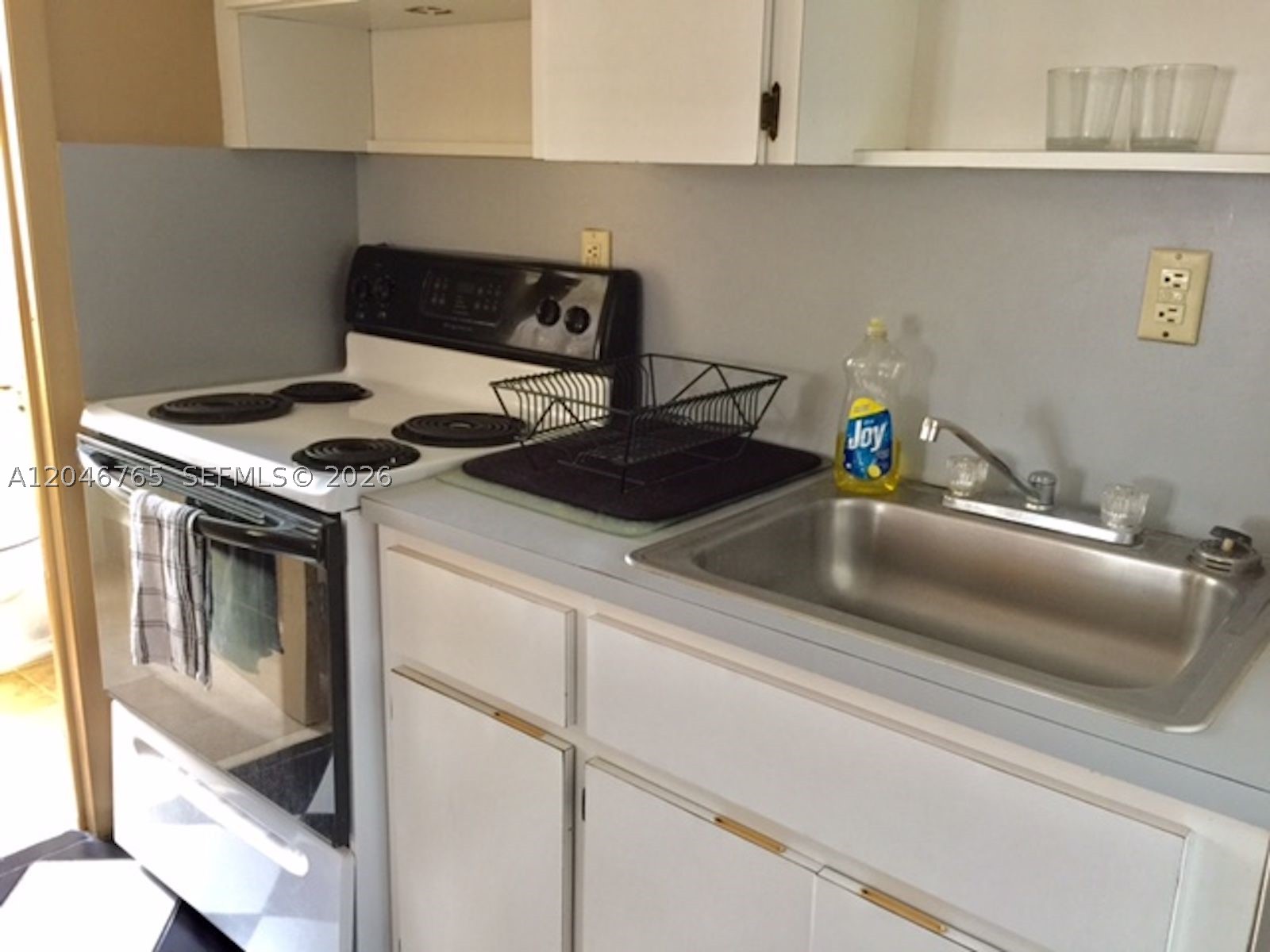 THE LEXINGTON EUCLID COND - Residential