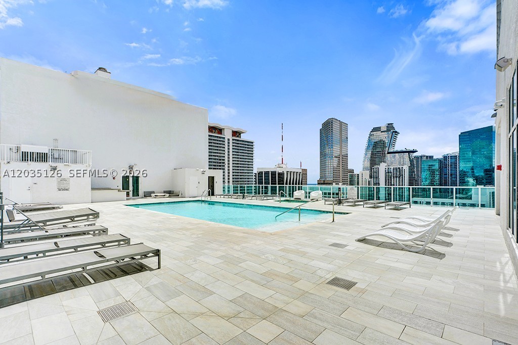 THE LOFT DOWNTOWN II COND - Residential
