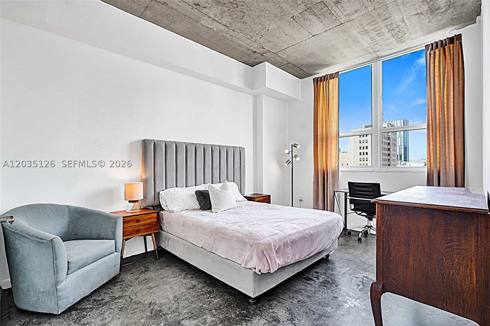THE LOFT DOWNTOWN II COND - Residential
