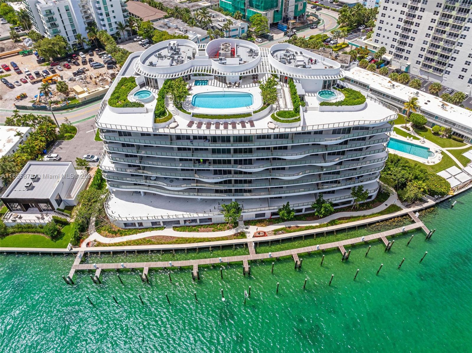 Onda Residences - Residential