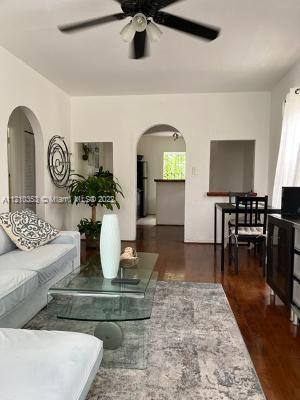 Spacious 2 bedroom 1 bathroom in historic mimo district which is 10  minutes north of downtown and 12-15 minutes to Southbeach/Midbeach. Only 5-7 to Wynwood and Design District. Great neighborhood with great restaurants at your doorstep. Available as of August 1, 2022. This unit will not last. Allow minimum 48 hour notice to show as it is tenant occupied.
