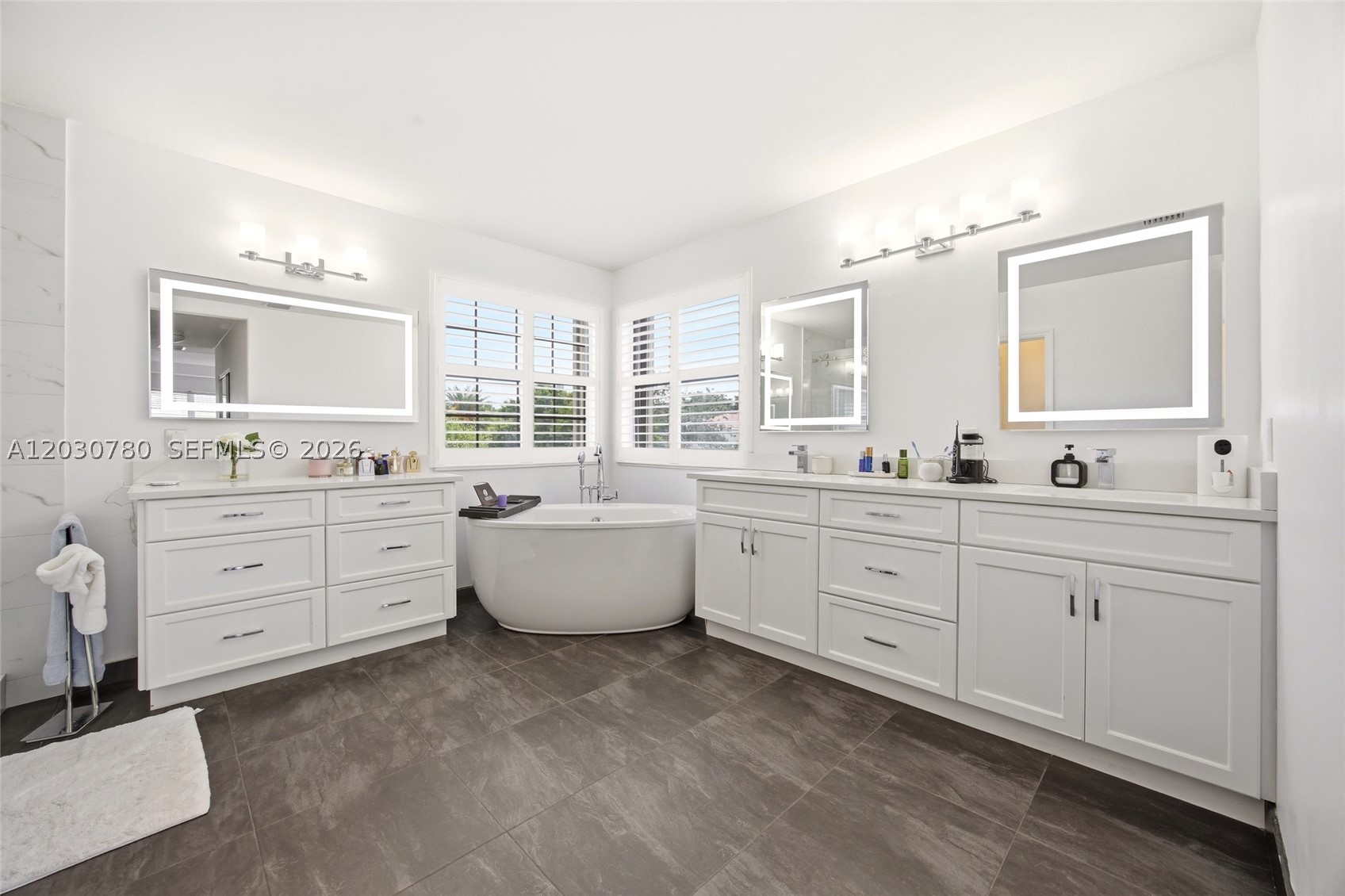 SILVER SHORES (PARCELS A - Residential