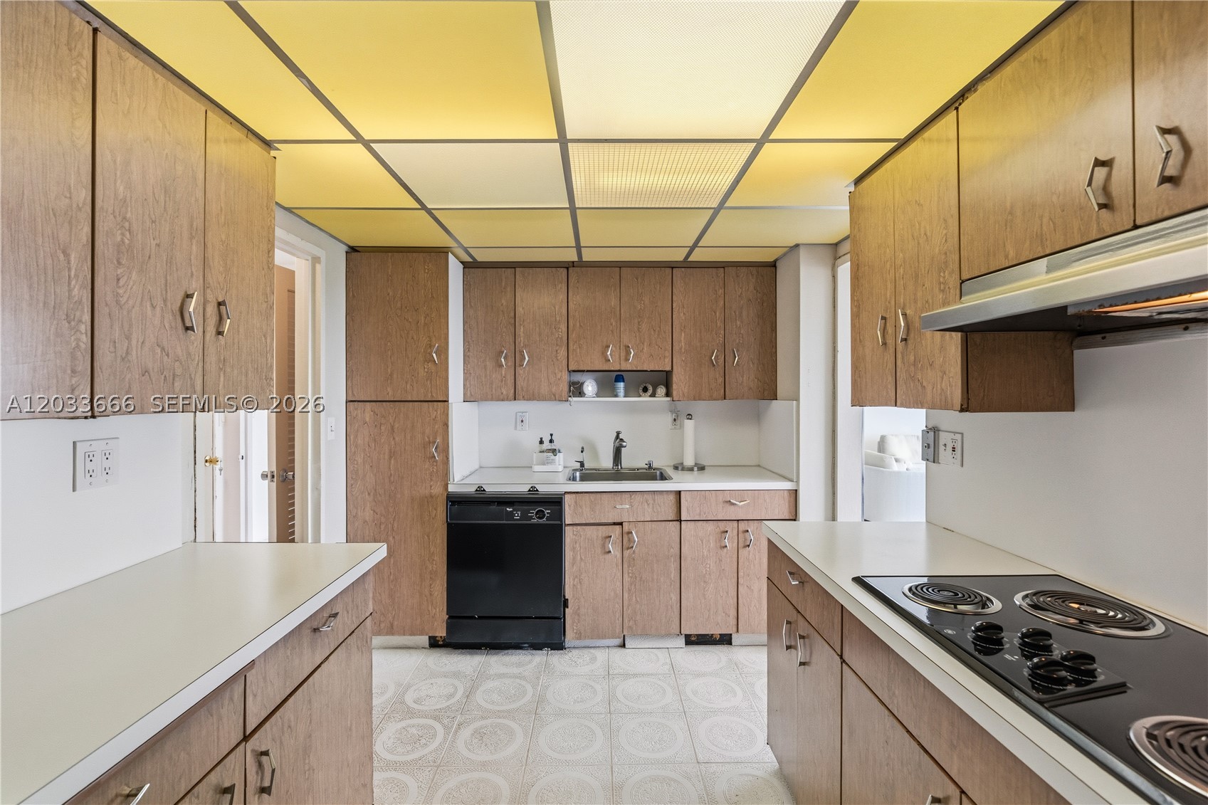 BLAIR HOUSE CONDO - WEST - Residential