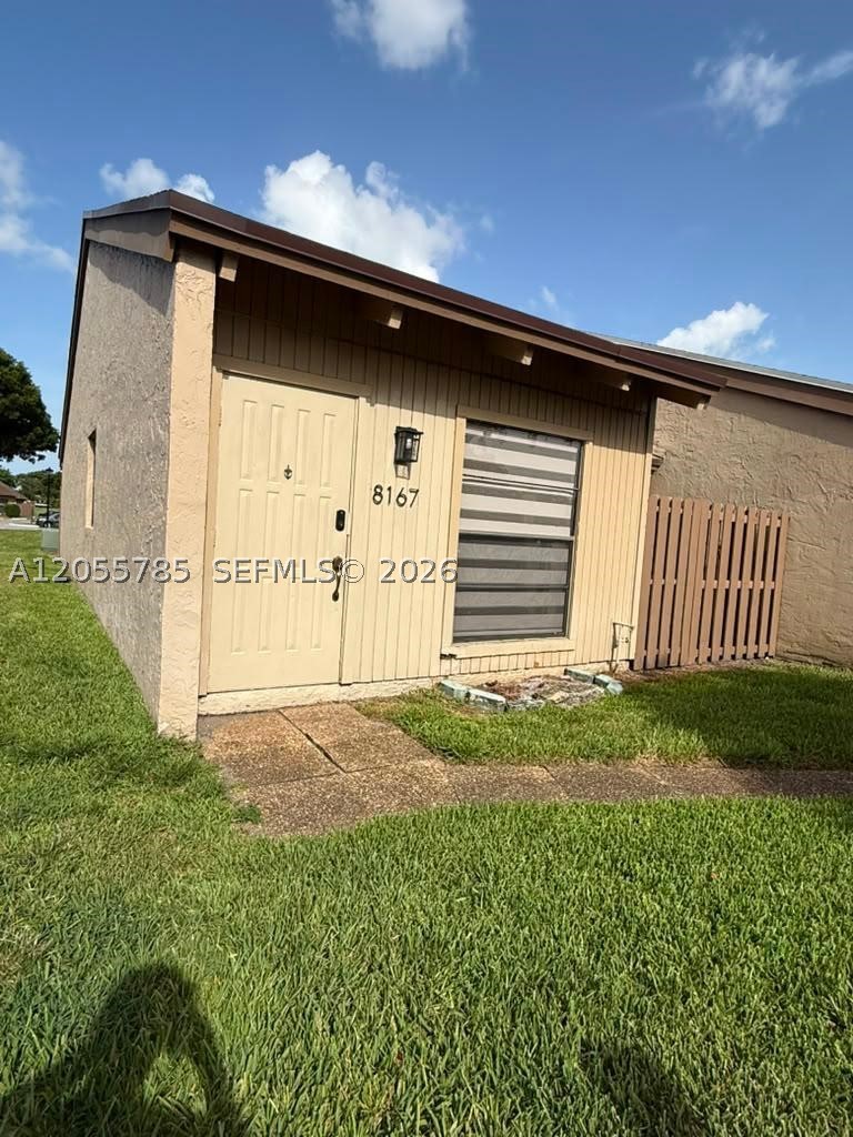 ARROWHEAD GOLF AND TENNIS - Residential Lease