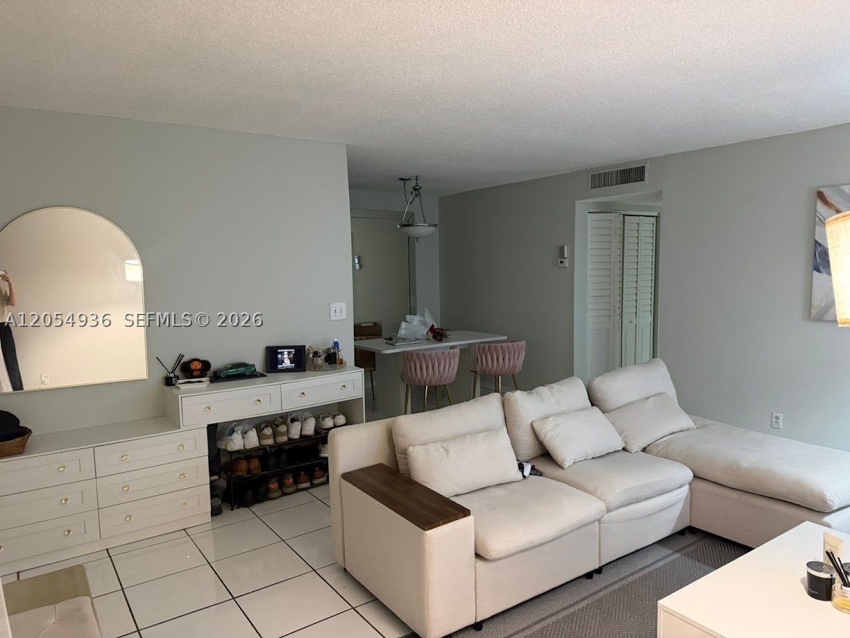 BAY PLACE CONDO - Residential Lease