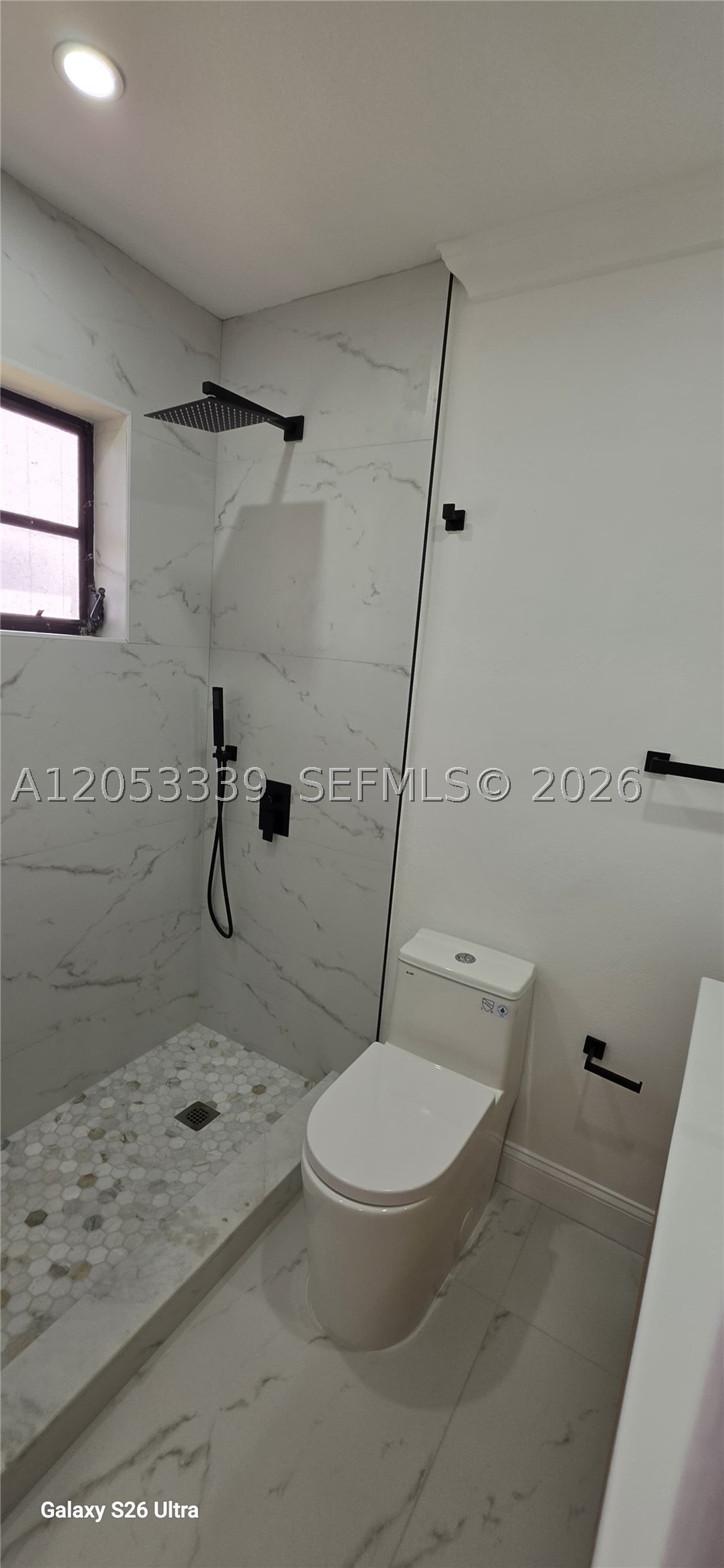 WHISPERING PINES EST SEC - Residential