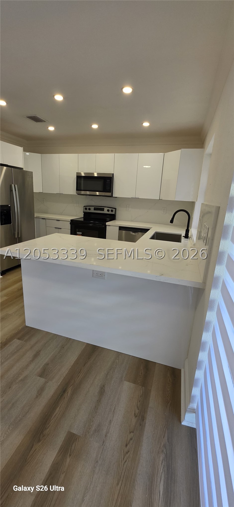 WHISPERING PINES EST SEC - Residential
