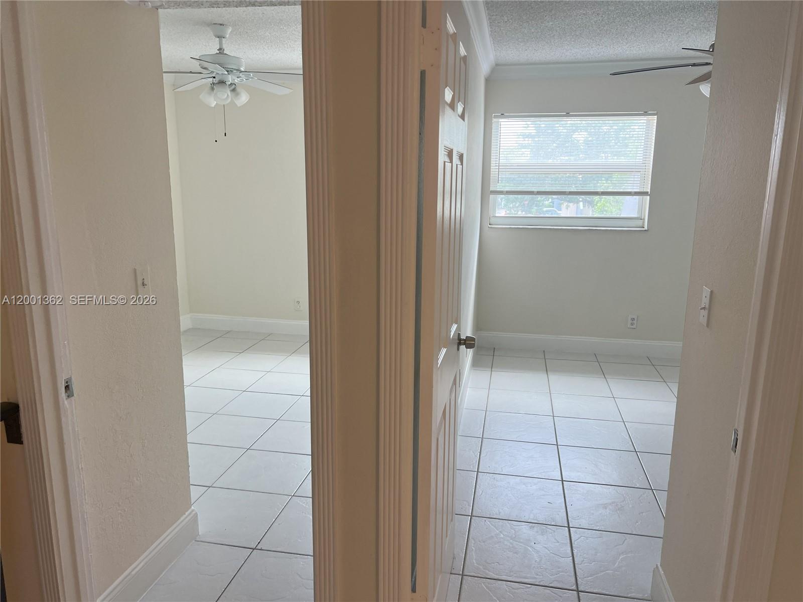 CORAL SPRINGS ESTATE TOWN - Residential