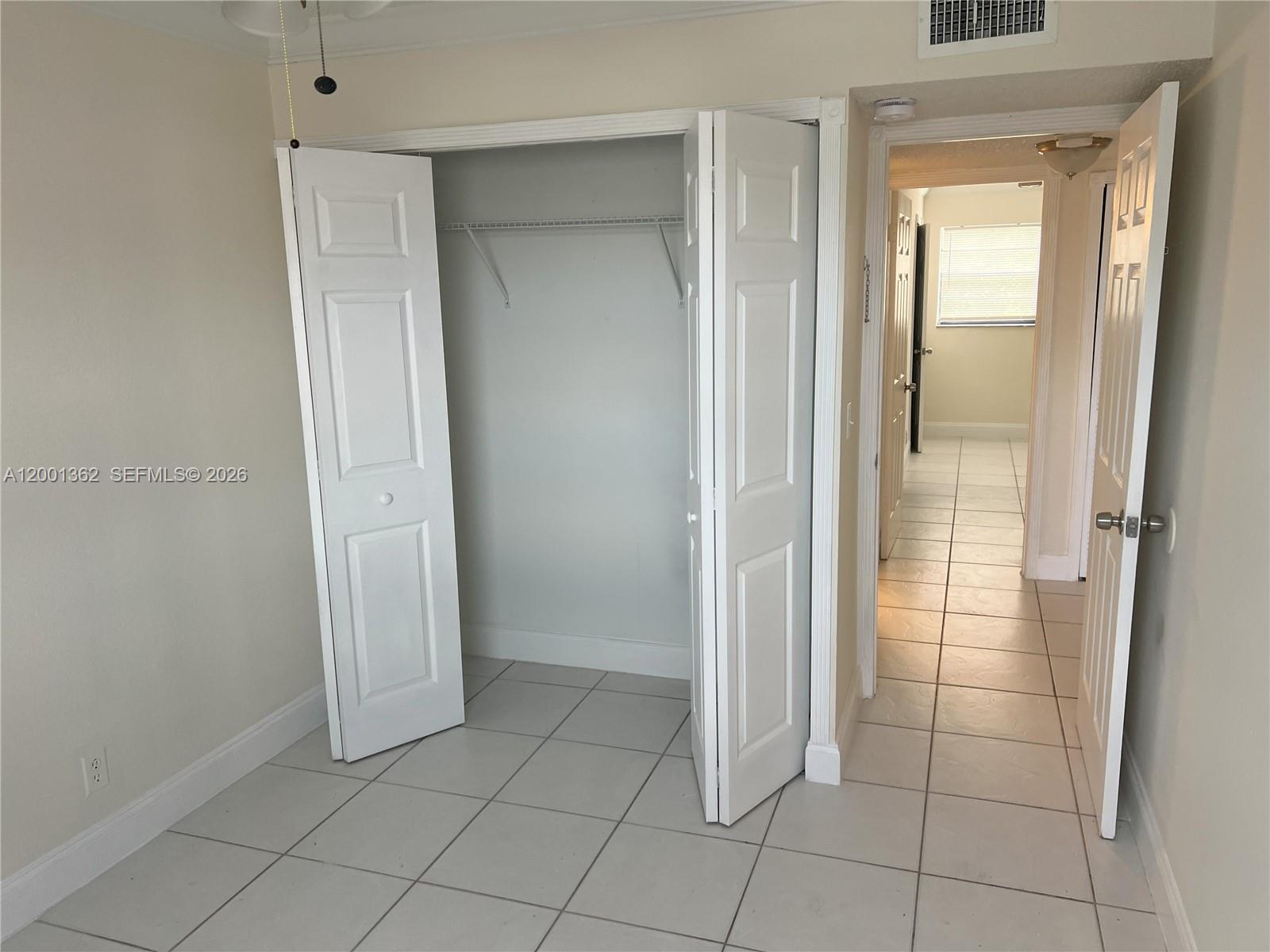 CORAL SPRINGS ESTATE TOWN - Residential