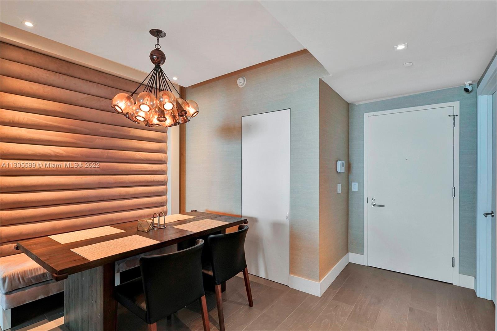 ICON BAY CONDO - Residential