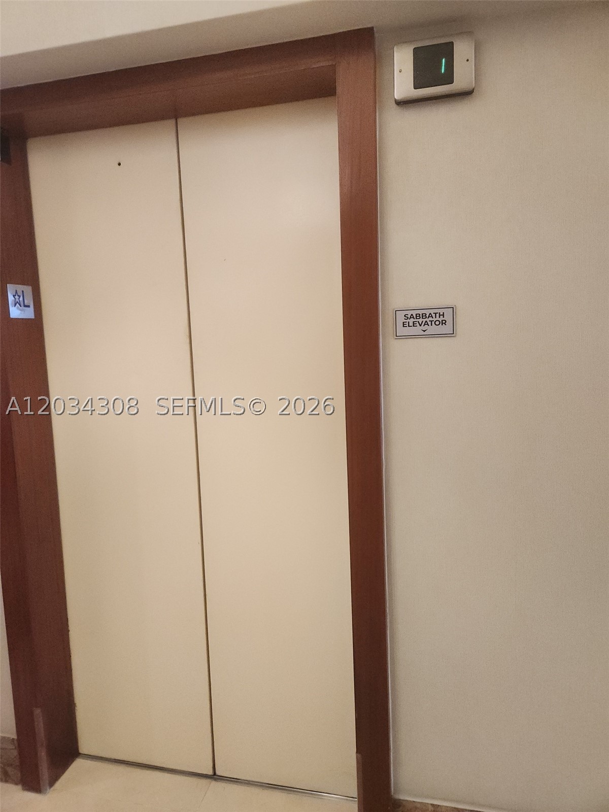 BLUE DIAMOND CONDO - Residential Lease