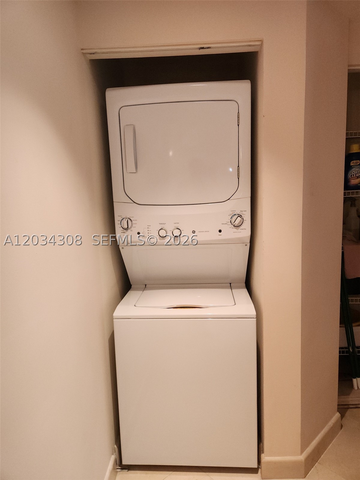 BLUE DIAMOND CONDO - Residential Lease
