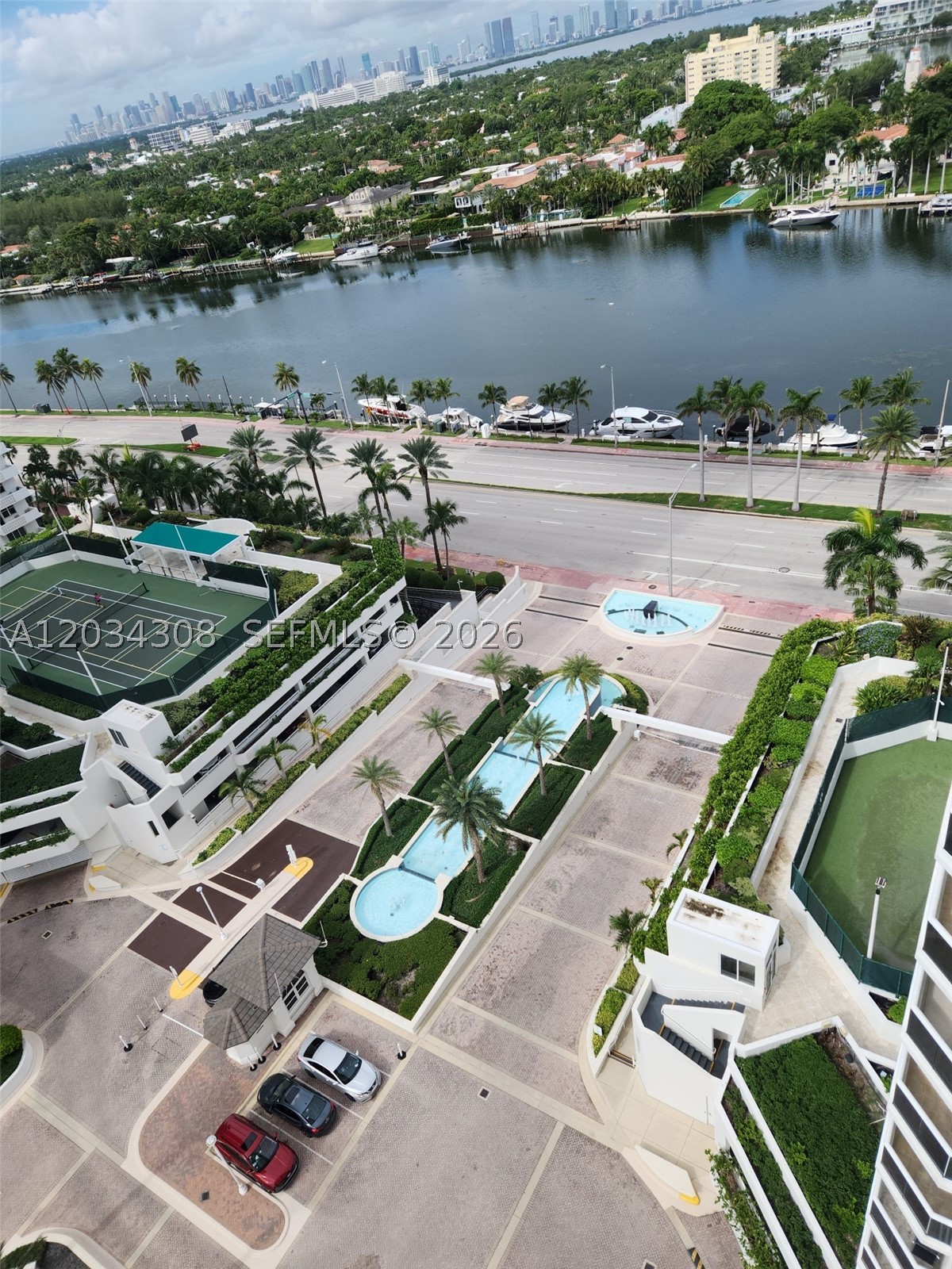 BLUE DIAMOND CONDO - Residential Lease