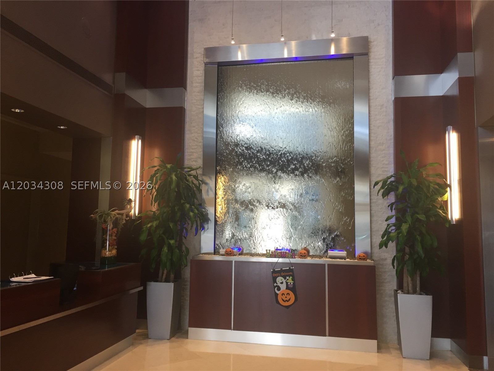 BLUE DIAMOND CONDO - Residential Lease