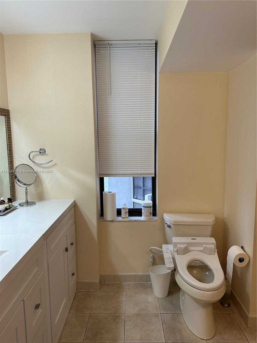 TOWER AT BISCAYNE COVE CO - Residential