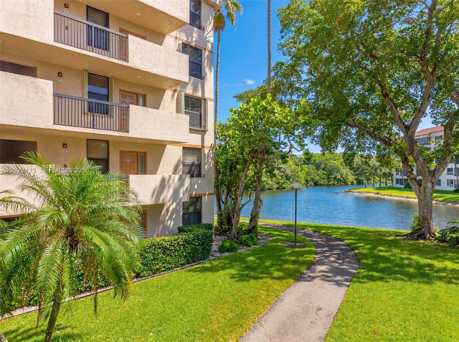 APPLEWOOD VILLAGE II-F CO - Residential