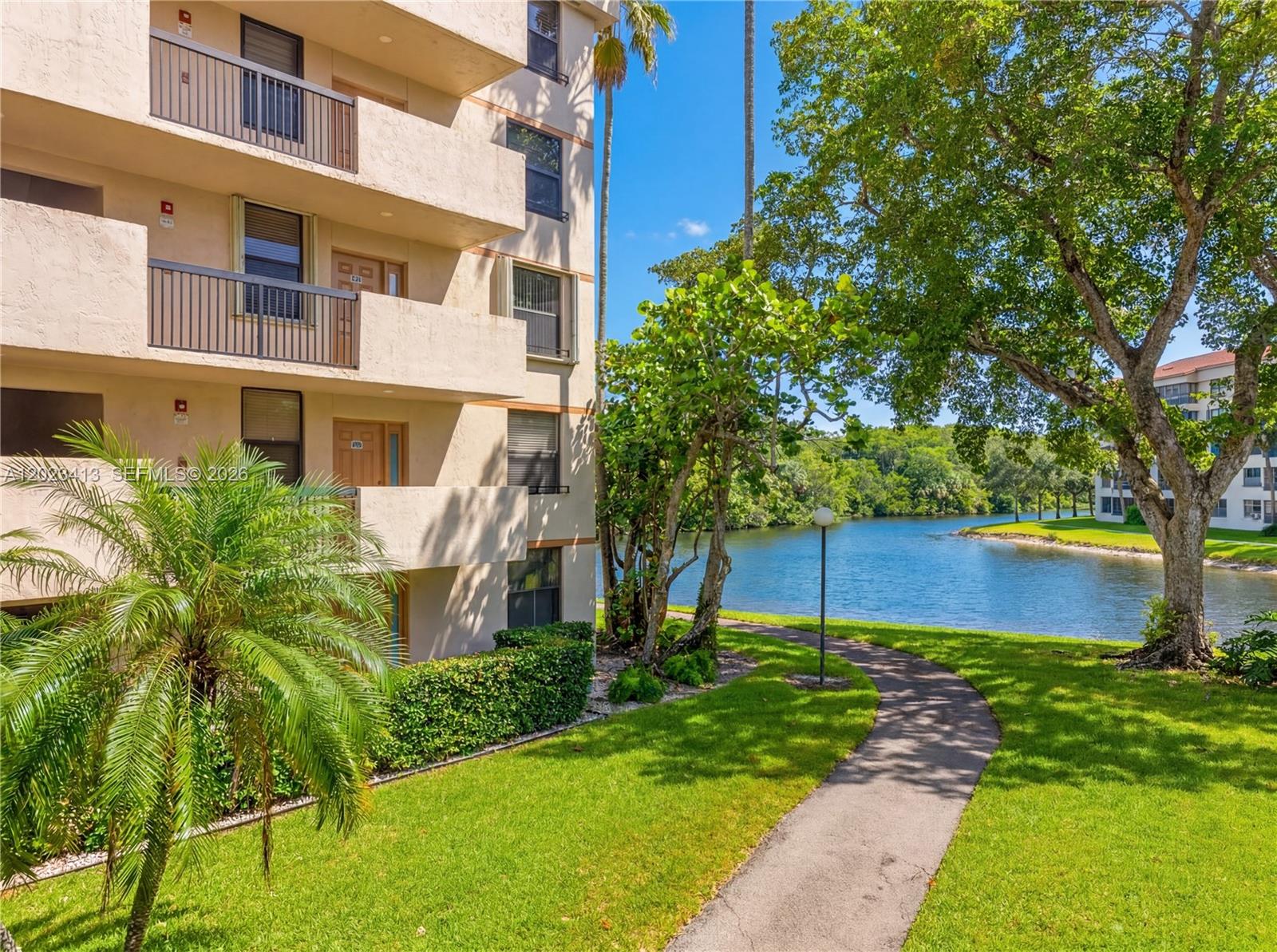 APPLEWOOD VILLAGE II-F CO - Residential