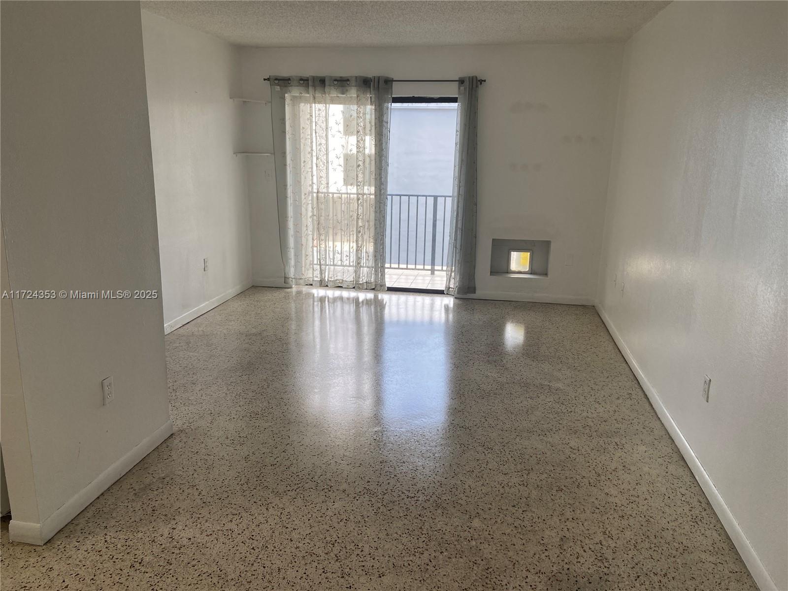 GUERNICA CONDO - Residential Lease