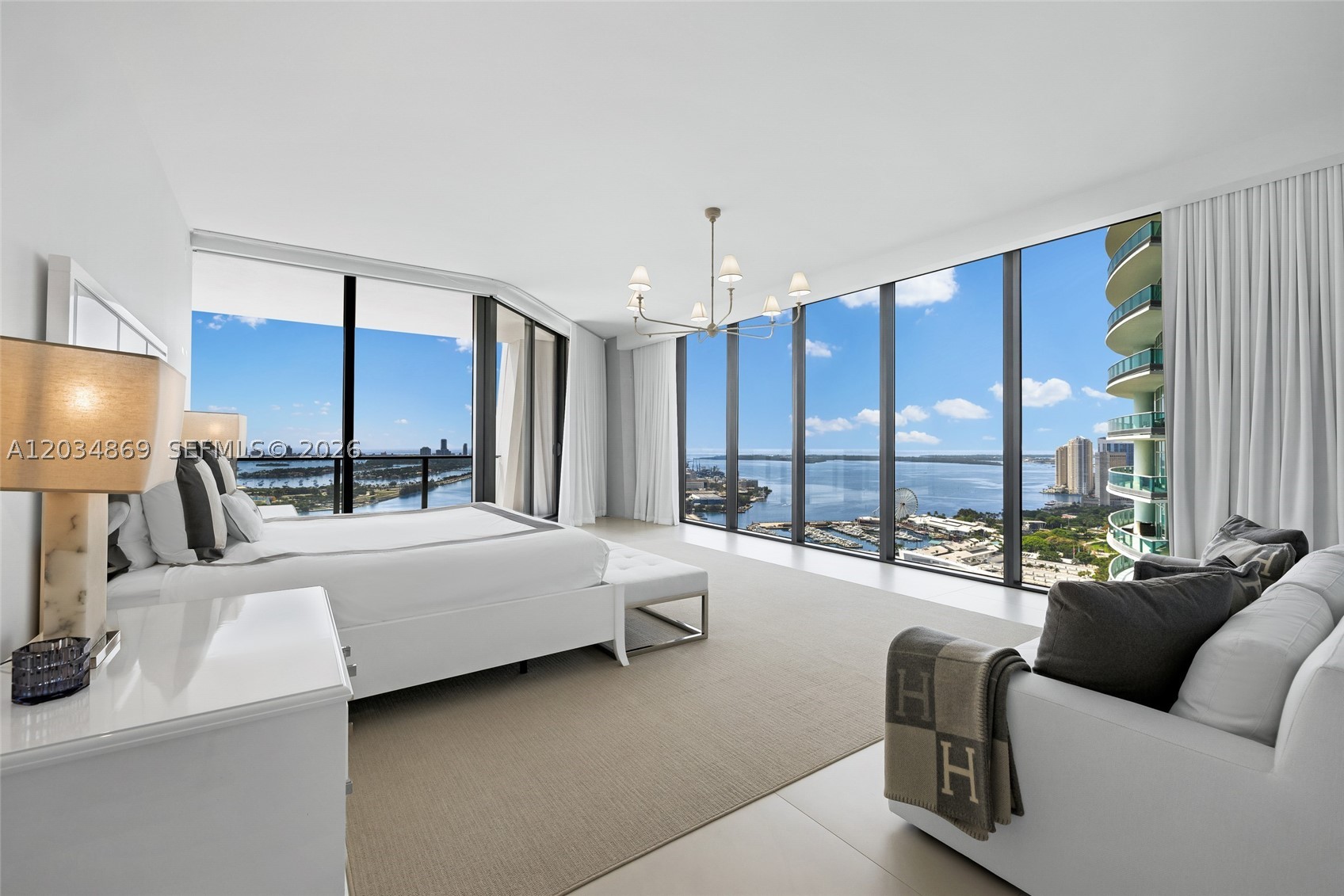 ONE THOUSAND MUSEUM CONDO - Residential
