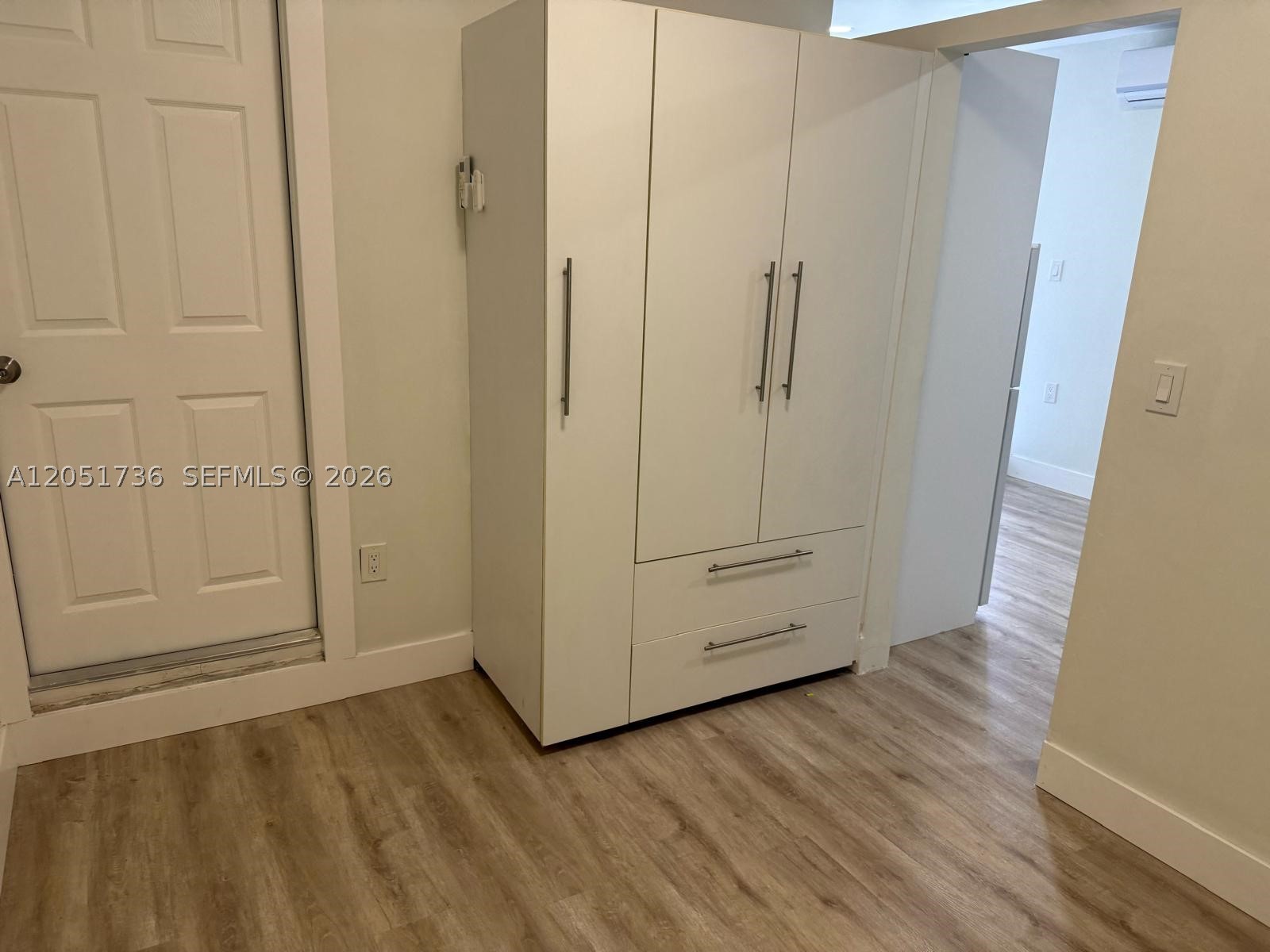 SUNRISE GOLF VILLAGE SEC - Residential Lease