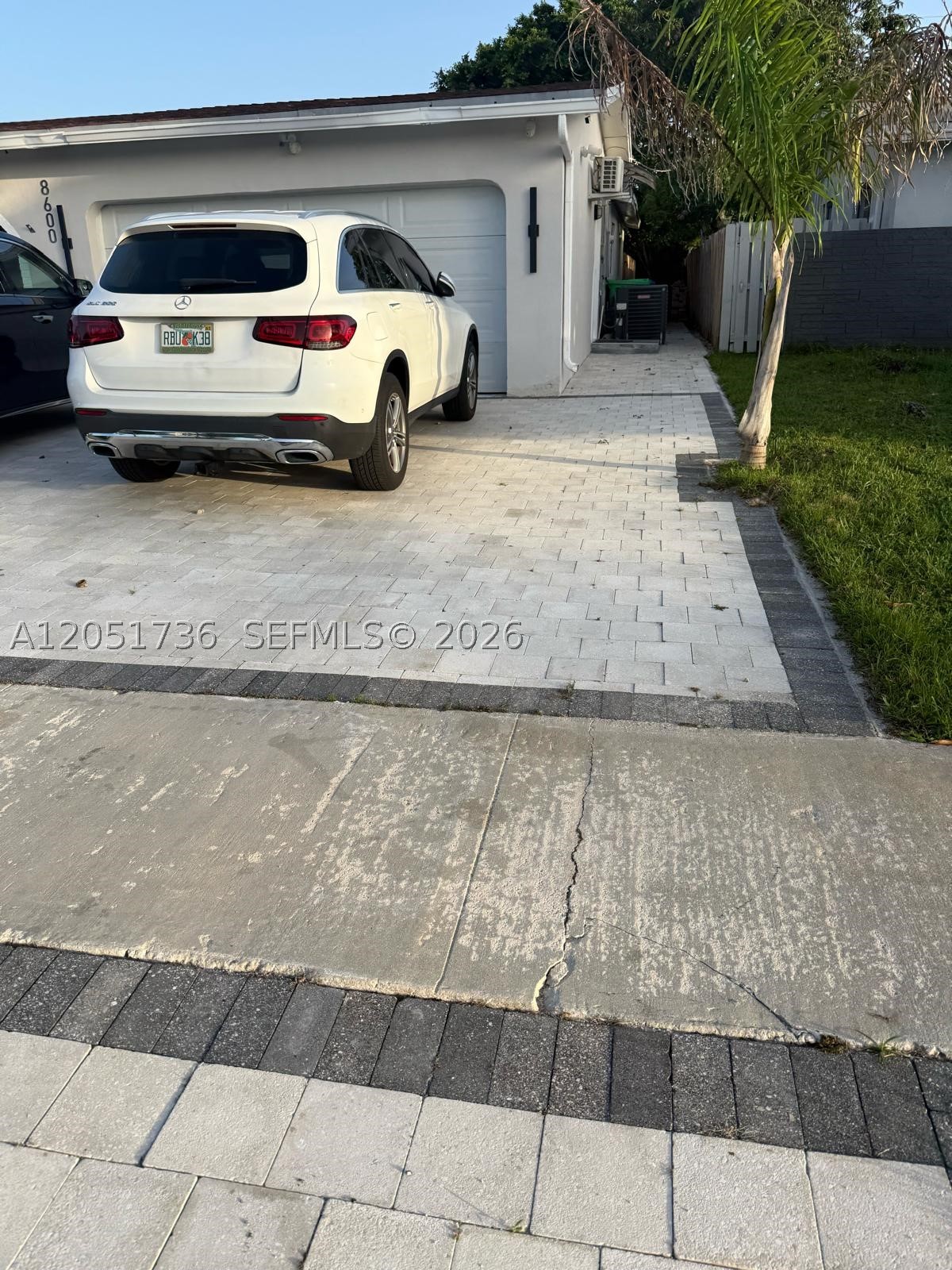 SUNRISE GOLF VILLAGE SEC - Residential Lease