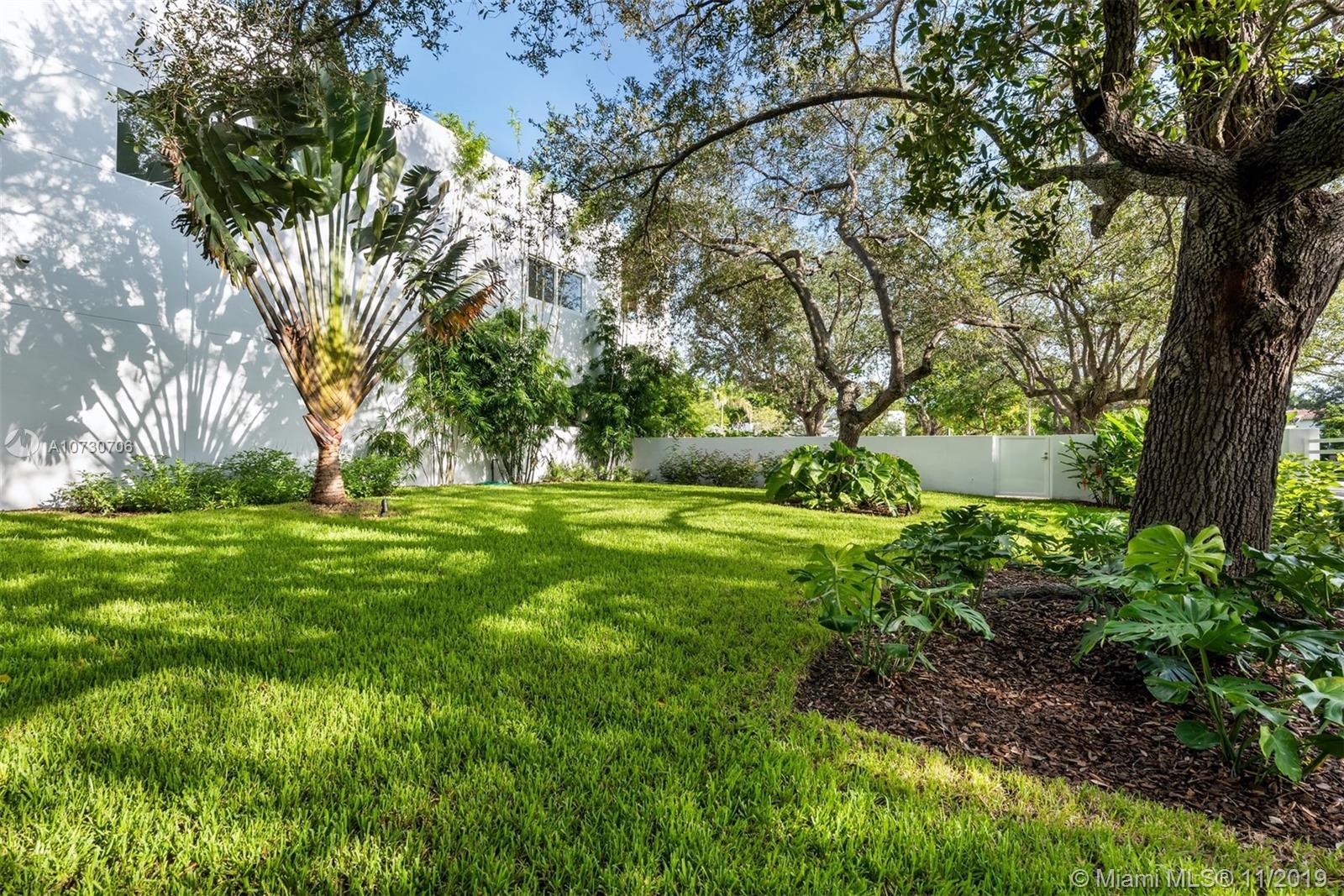 CORAL HILL - Residential