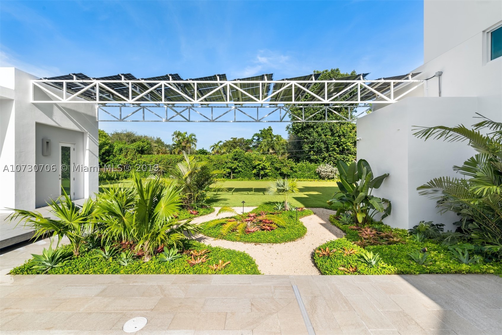 CORAL HILL - Residential