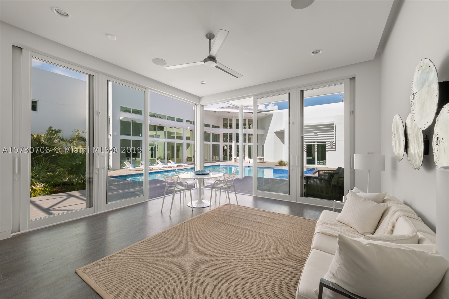CORAL HILL - Residential