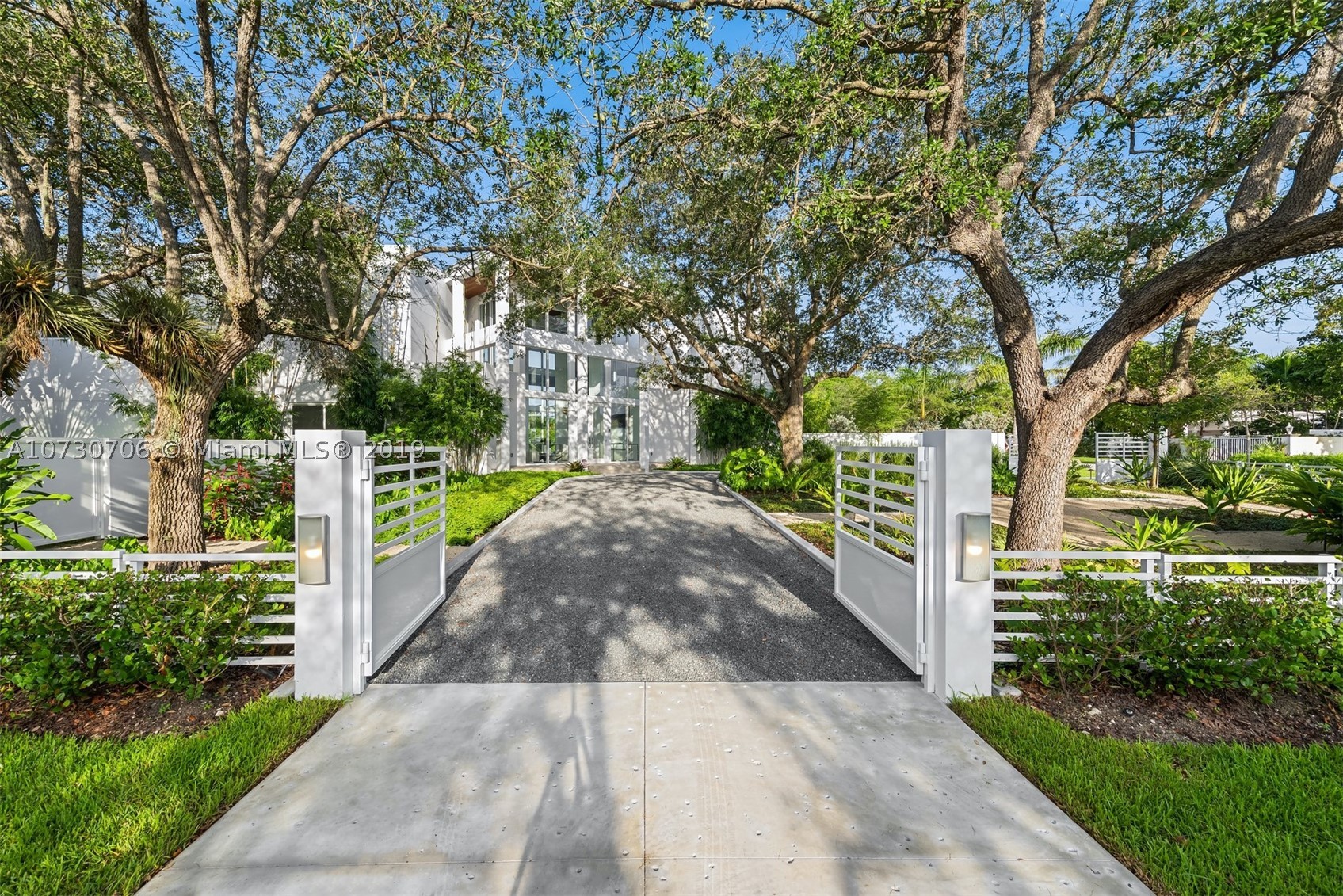 CORAL HILL - Residential