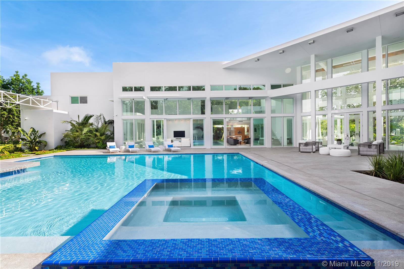 CORAL HILL - Residential
