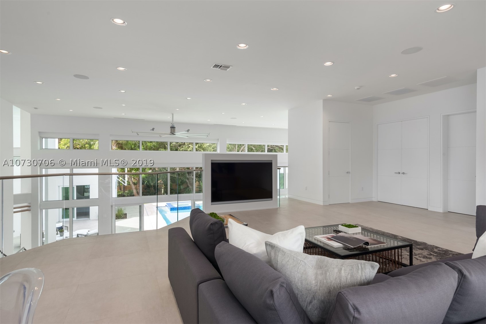 CORAL HILL - Residential