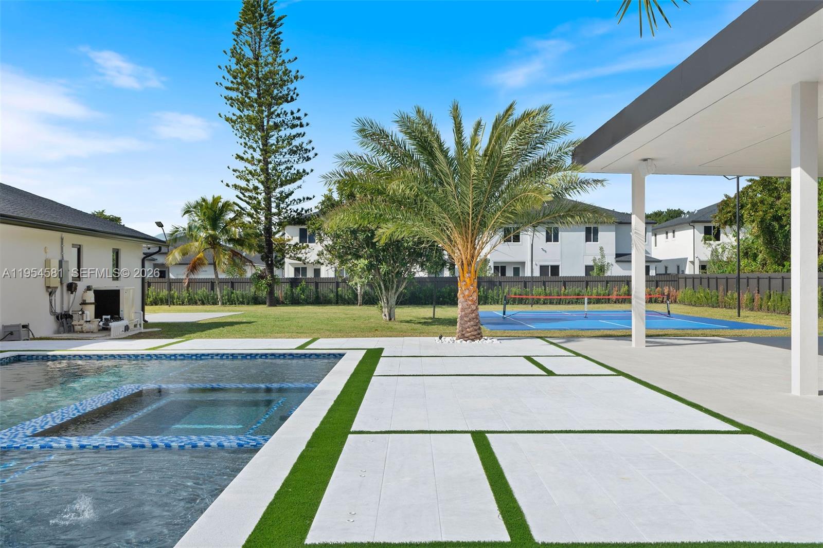 TRIPLETTS ADDN TO GOULDS - Residential