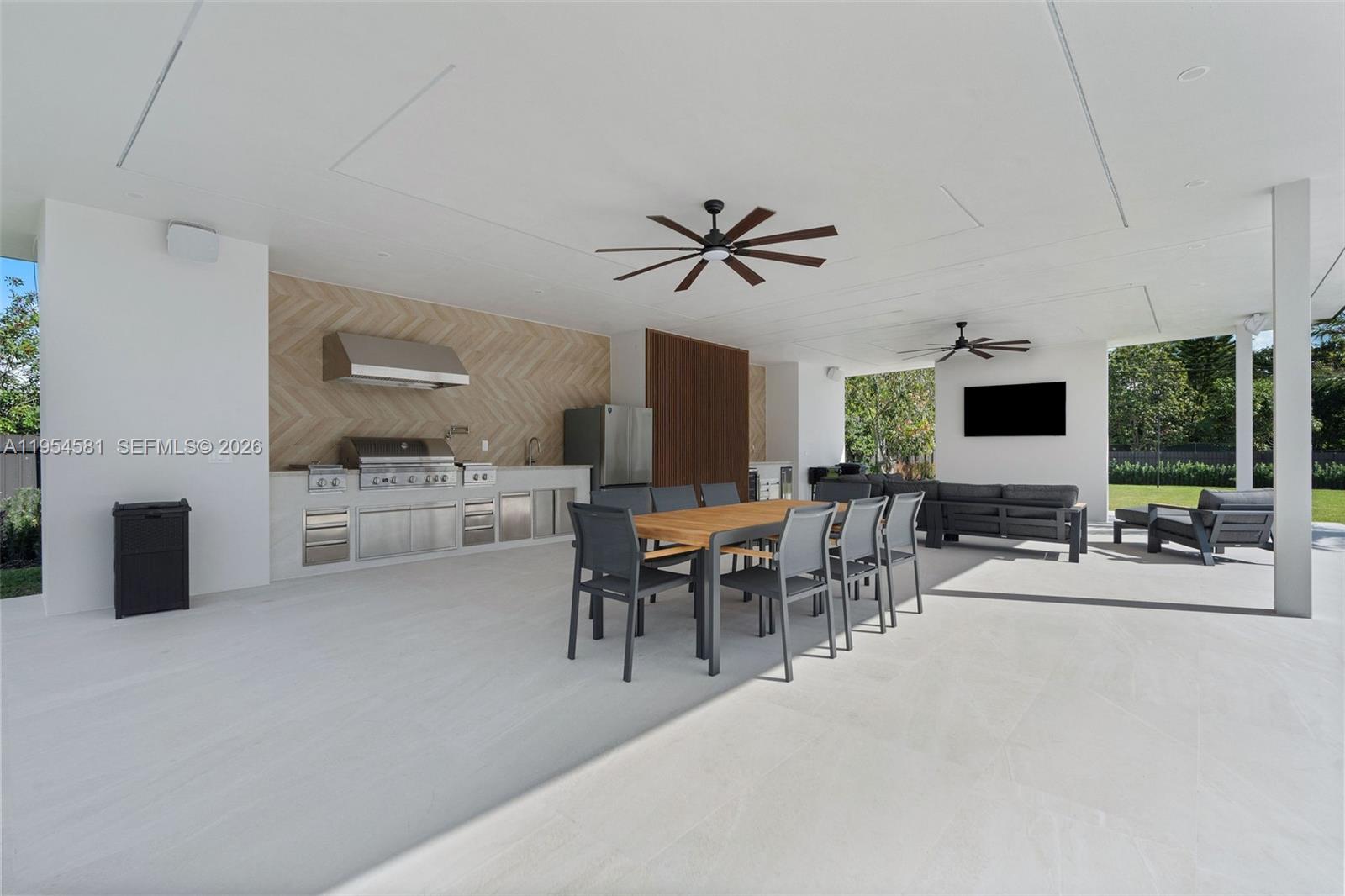 TRIPLETTS ADDN TO GOULDS - Residential