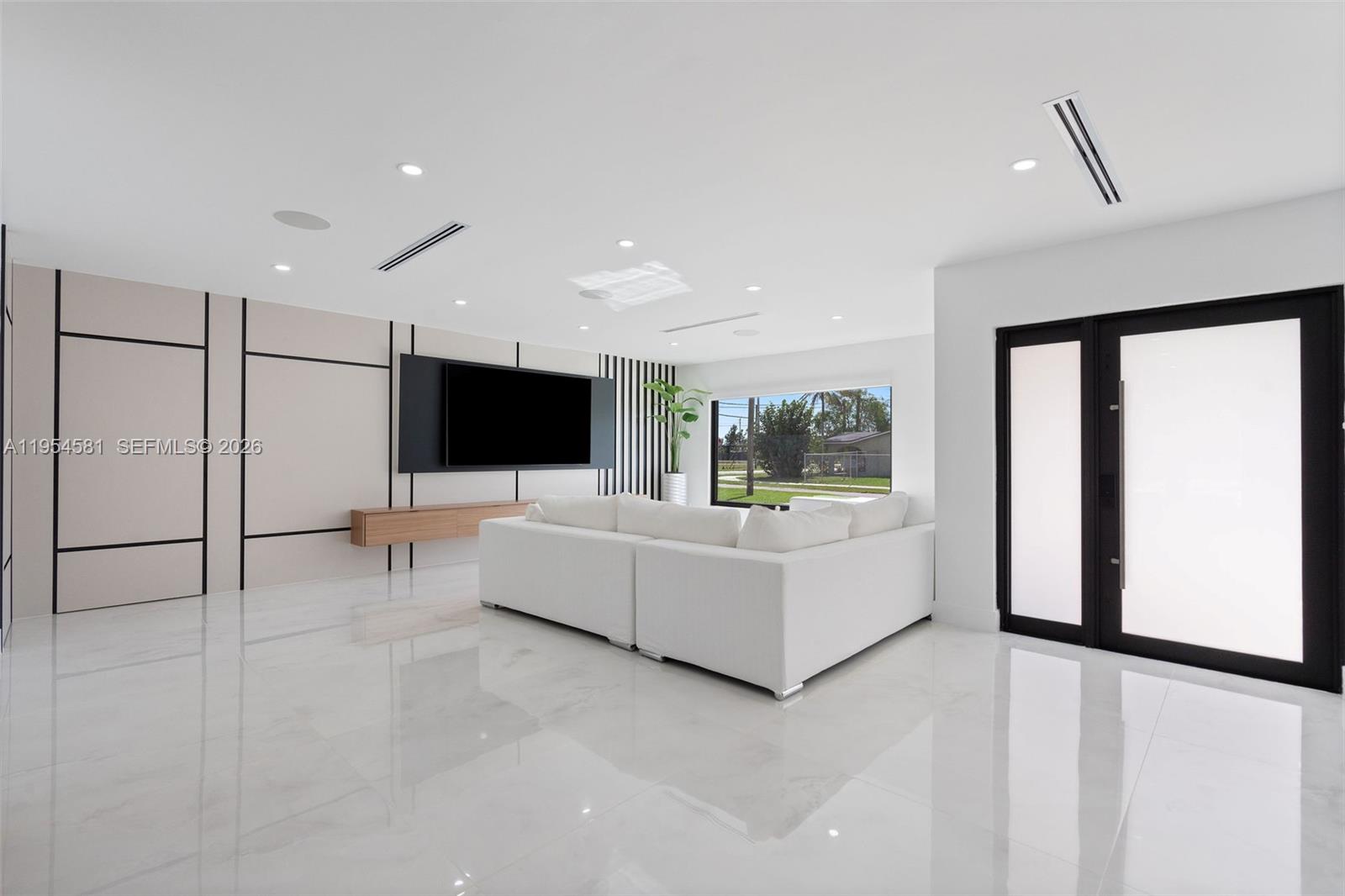 TRIPLETTS ADDN TO GOULDS - Residential