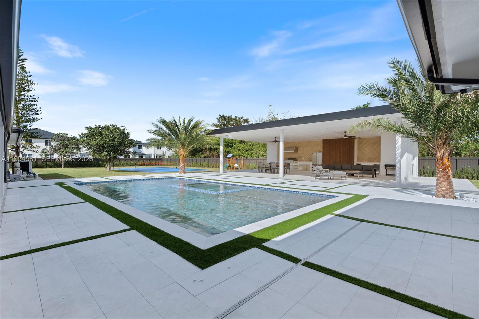 TRIPLETTS ADDN TO GOULDS - Residential
