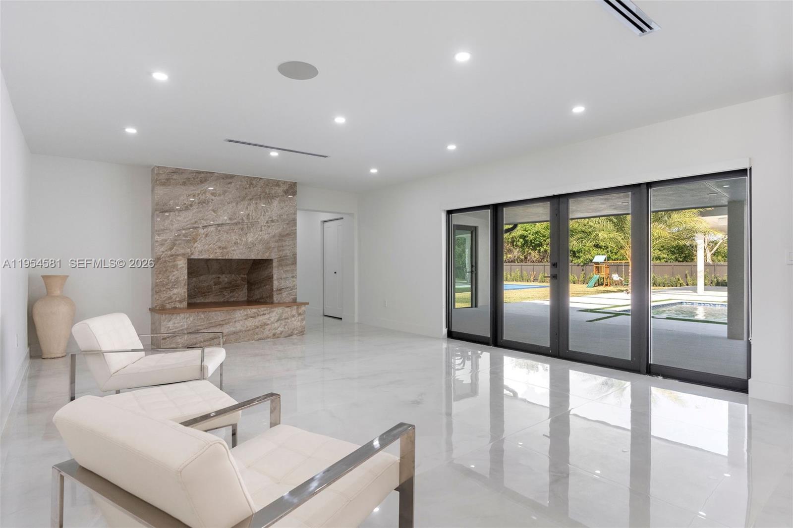 TRIPLETTS ADDN TO GOULDS - Residential