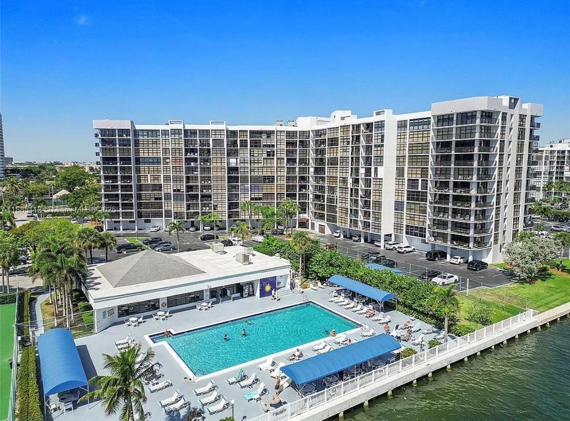 TOWERS OF OCEANVIEW SOUTH - Residential Lease